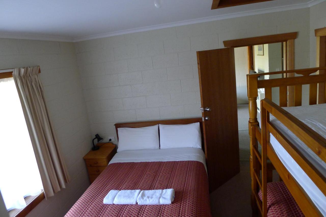 Willaway Motel Apartments Ulverstone Exteriér fotografie