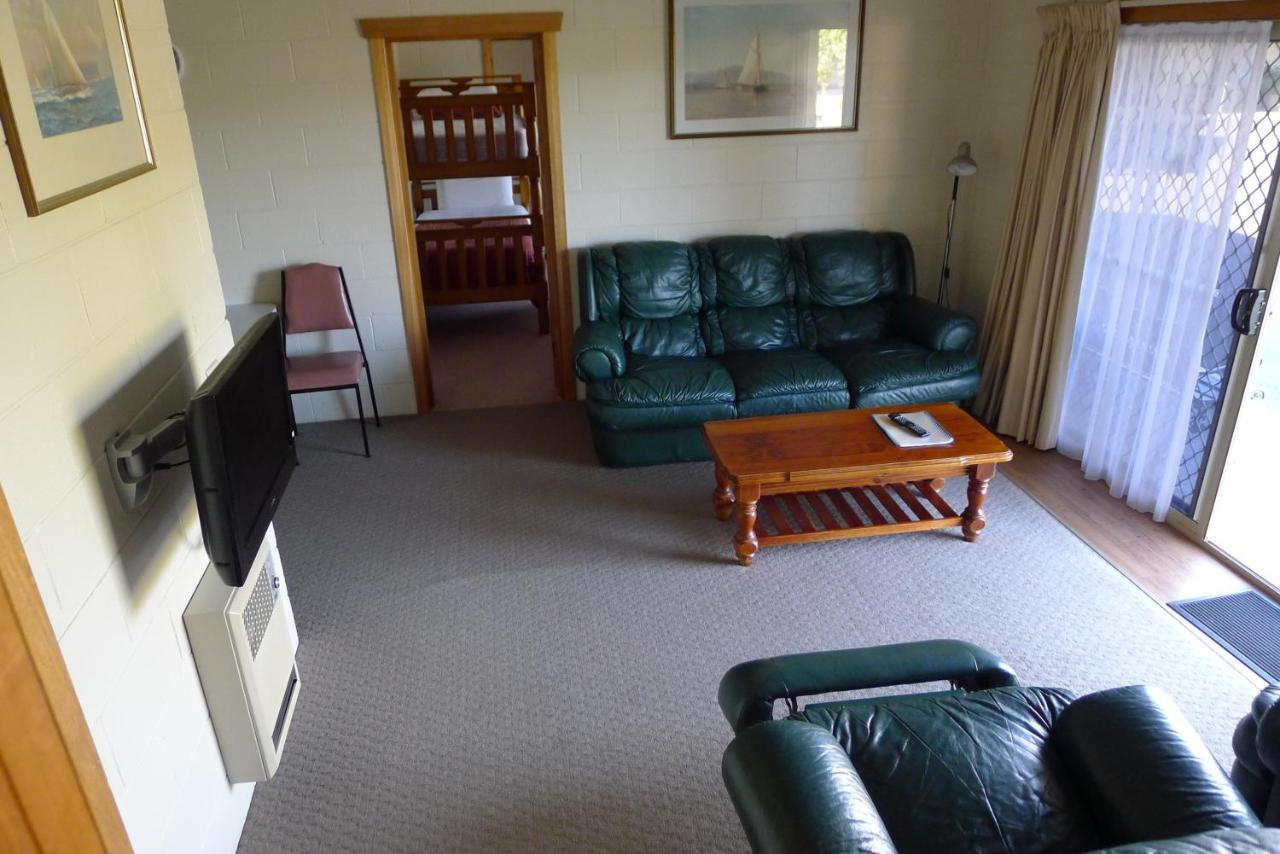 Willaway Motel Apartments Ulverstone Exteriér fotografie