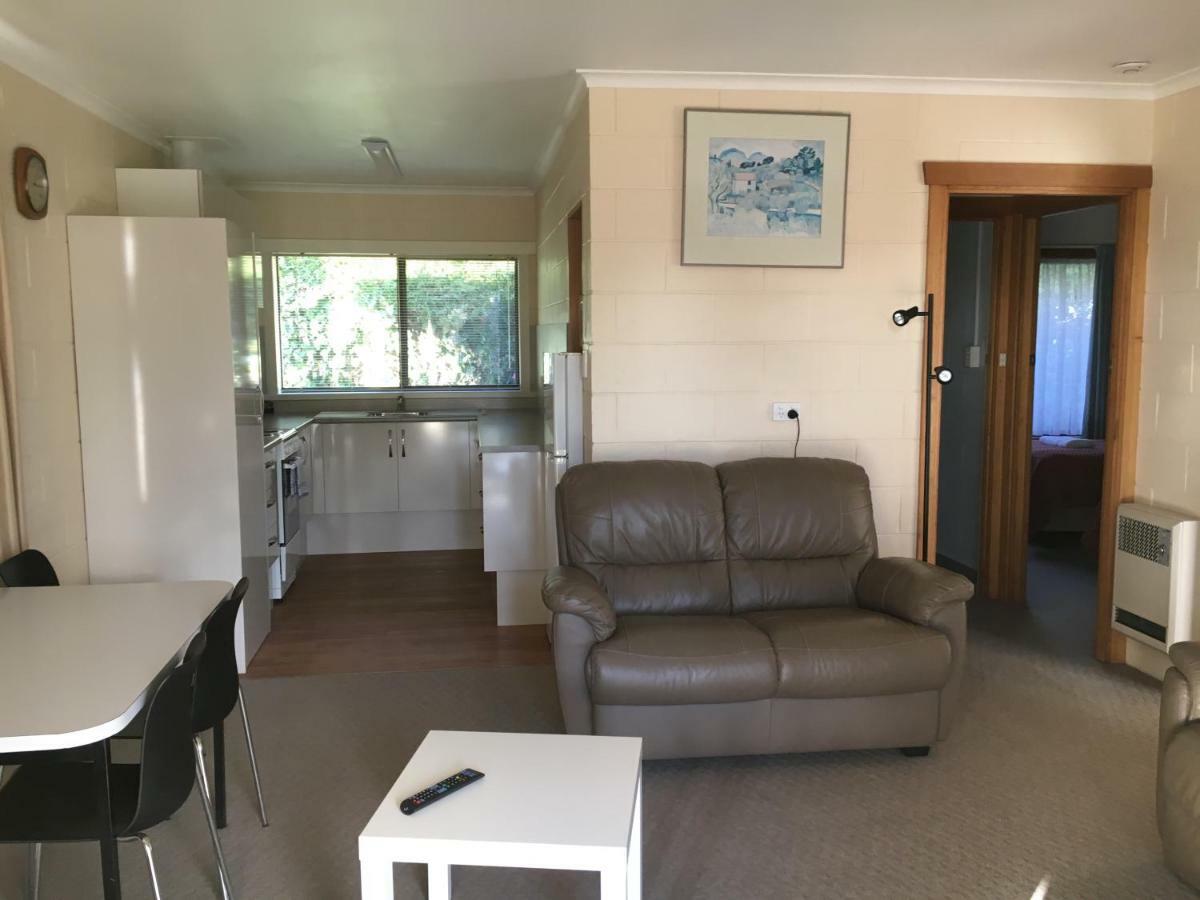 Willaway Motel Apartments Ulverstone Exteriér fotografie